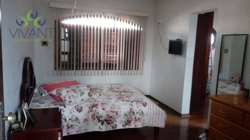 Sobrado, 3 quartos, 403 m² - Foto 4