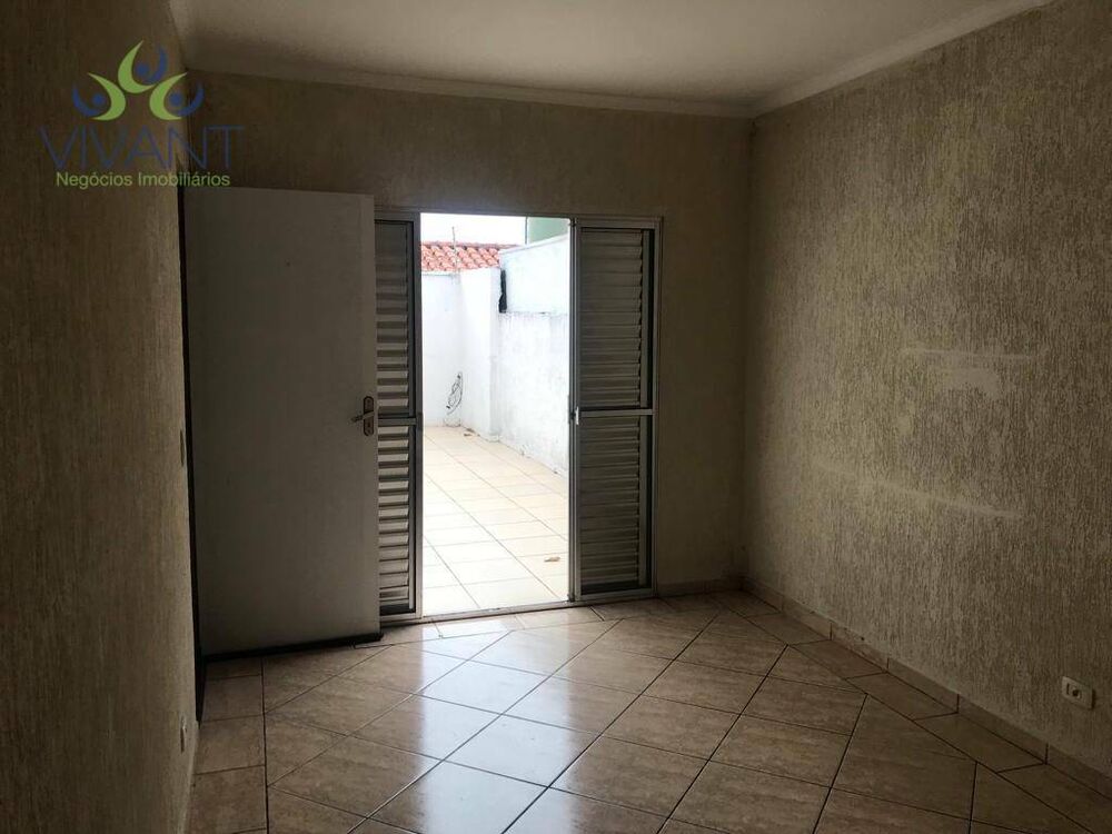 Sobrado à venda com 4 quartos, 318m² - Foto 4
