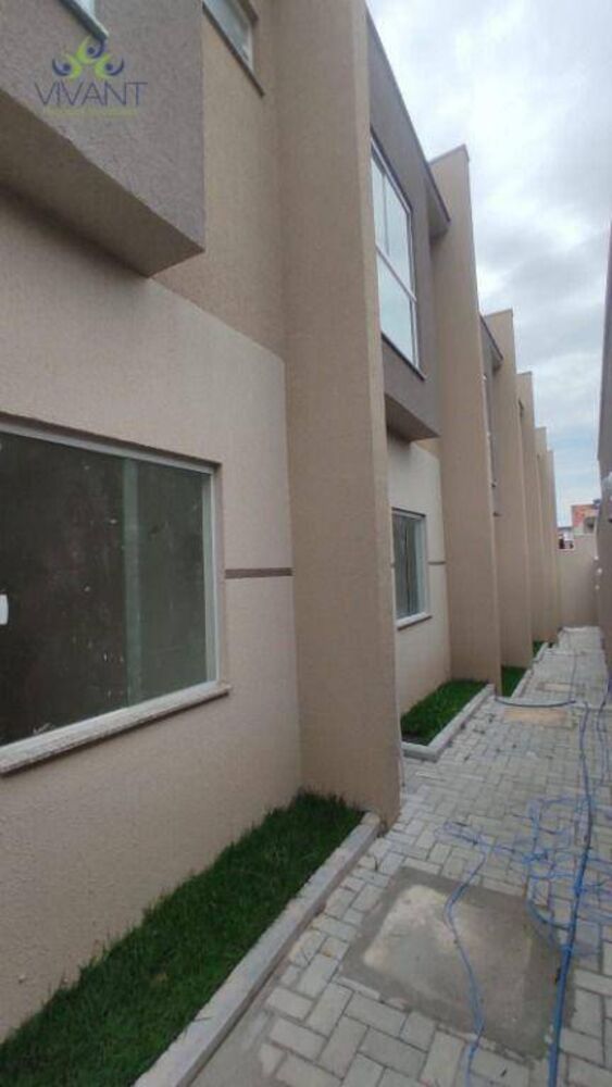 Sobrado à venda com 2 quartos, 75m² - Foto 1