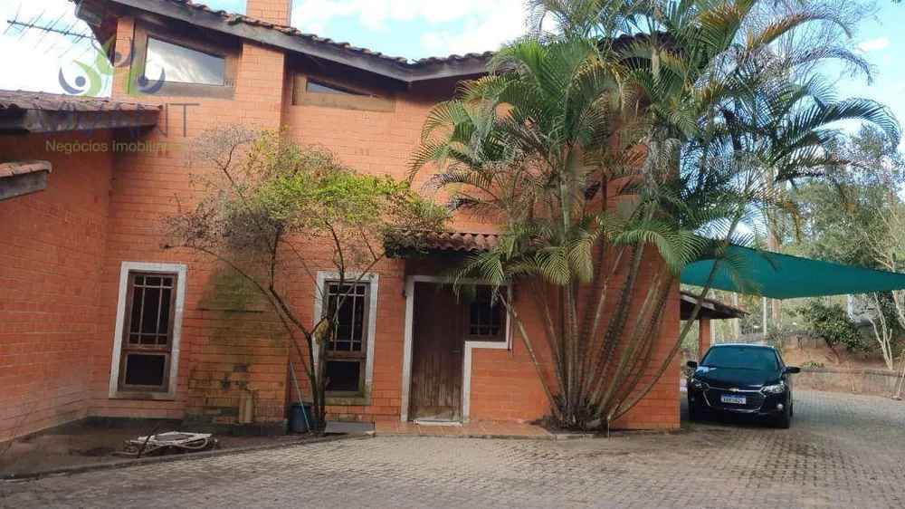 Chácara, 6 quartos, 3225 m² - Foto 1
