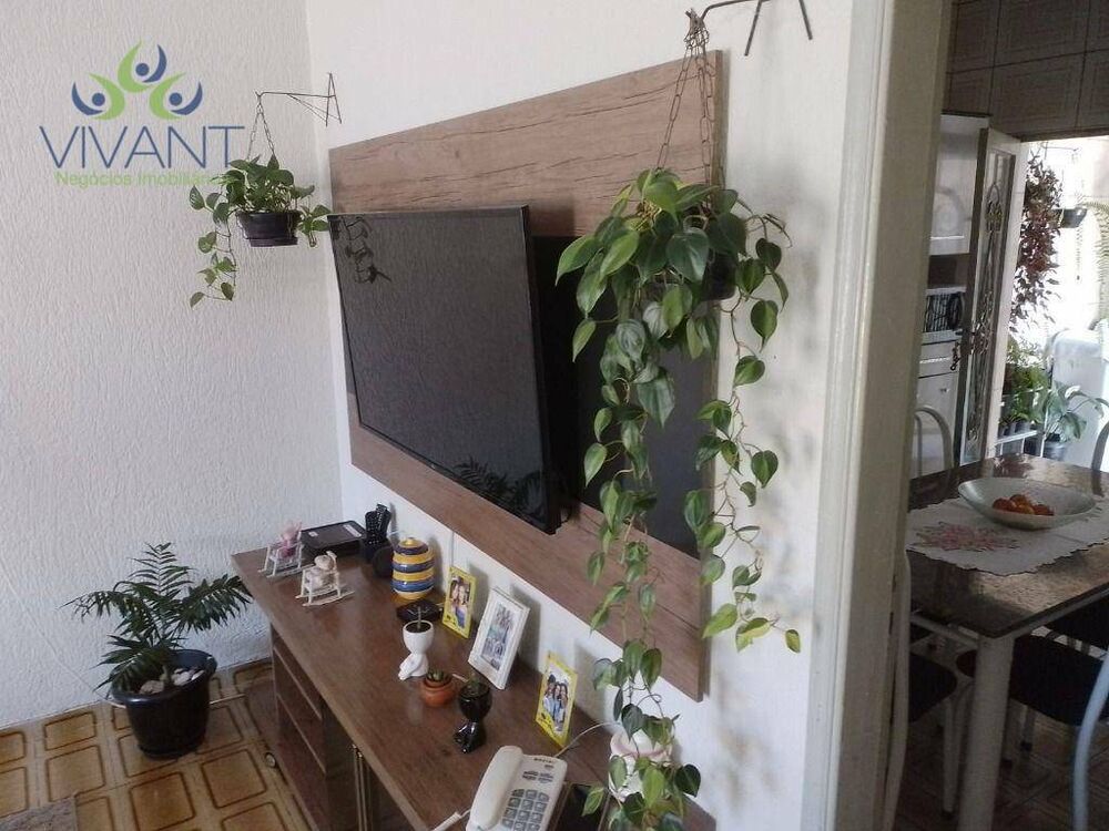 Casa à venda com 2 quartos, 97m² - Foto 3