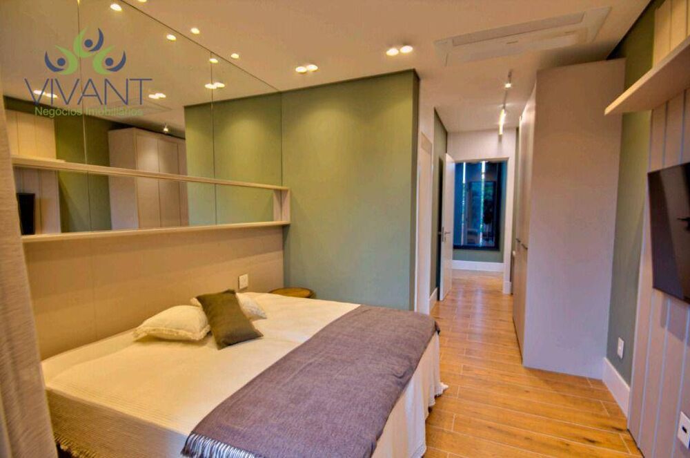 Sobrado, 9 quartos, 605 m² - Foto 1