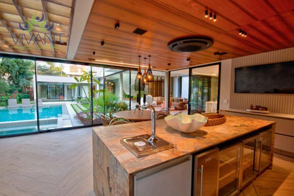 Sobrado, 9 quartos, 605 m² - Foto 6