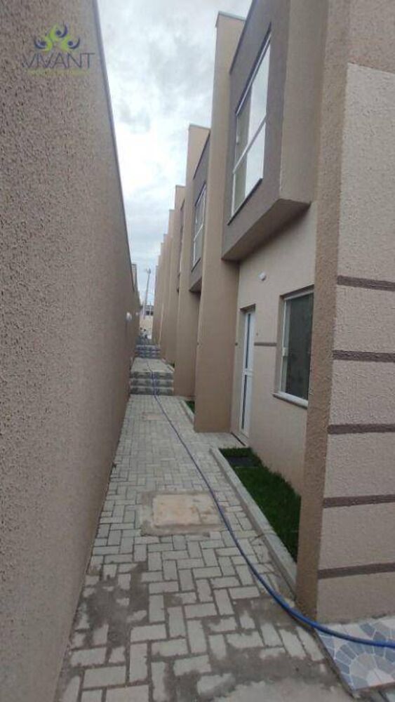 Sobrado à venda com 2 quartos, 75m² - Foto 3