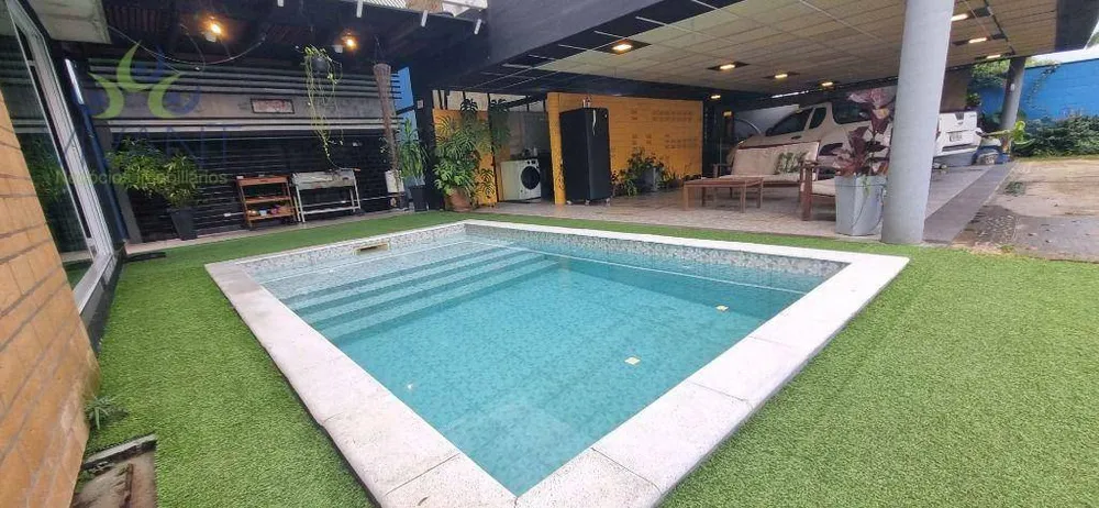 Casa, 3 quartos, 325 m² - Foto 2