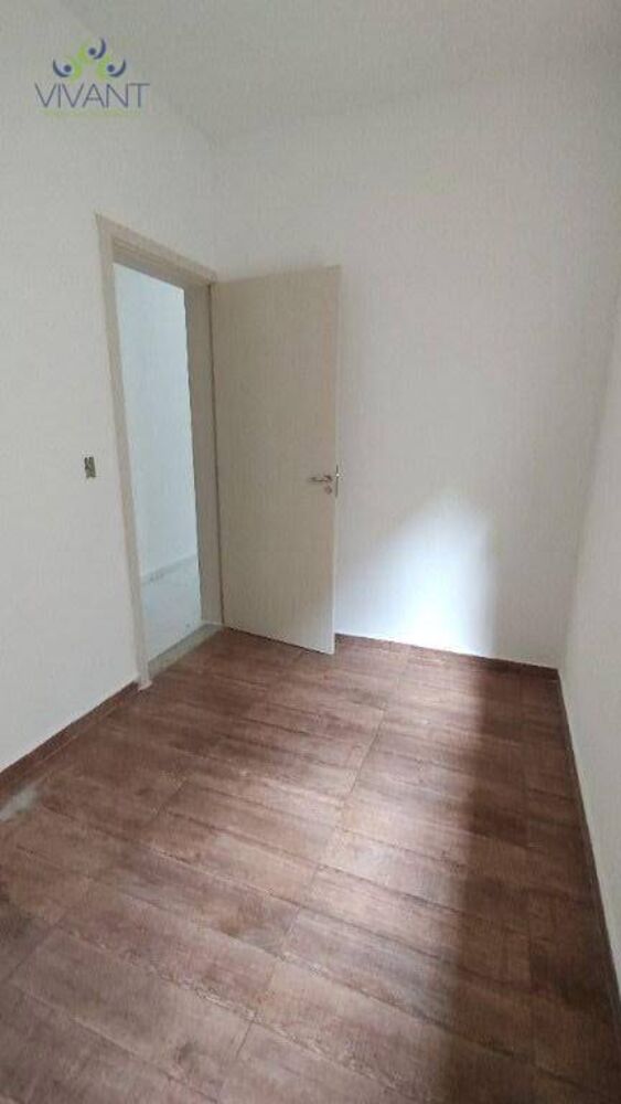 Casa à venda com 3 quartos, 83m² - Foto 4