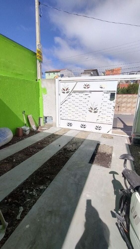 Casa à venda com 3 quartos, 83m² - Foto 2