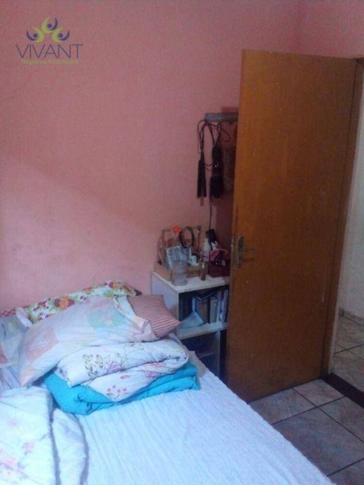 Casa à venda com 3 quartos, 110m² - Foto 2