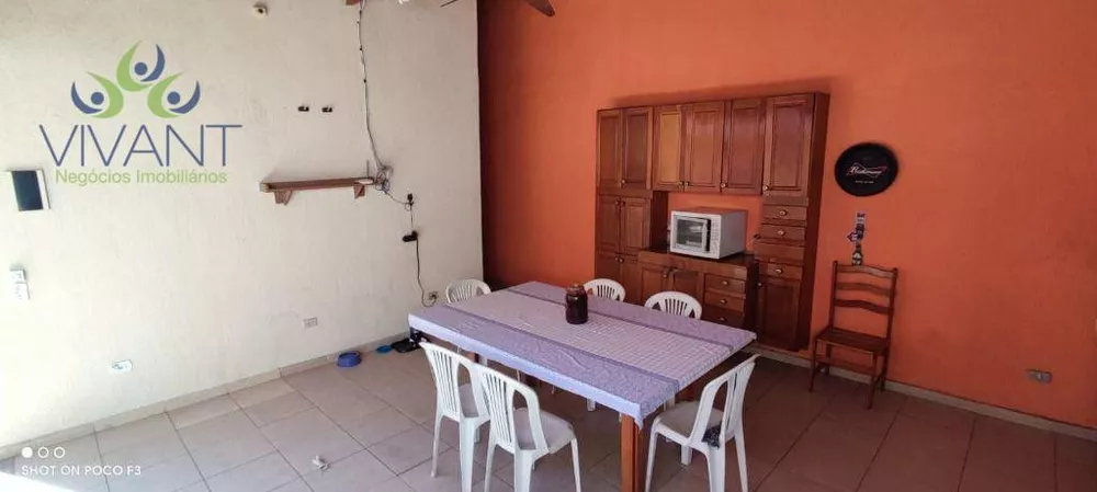 Sobrado à venda com 4 quartos, 232m² - Foto 2