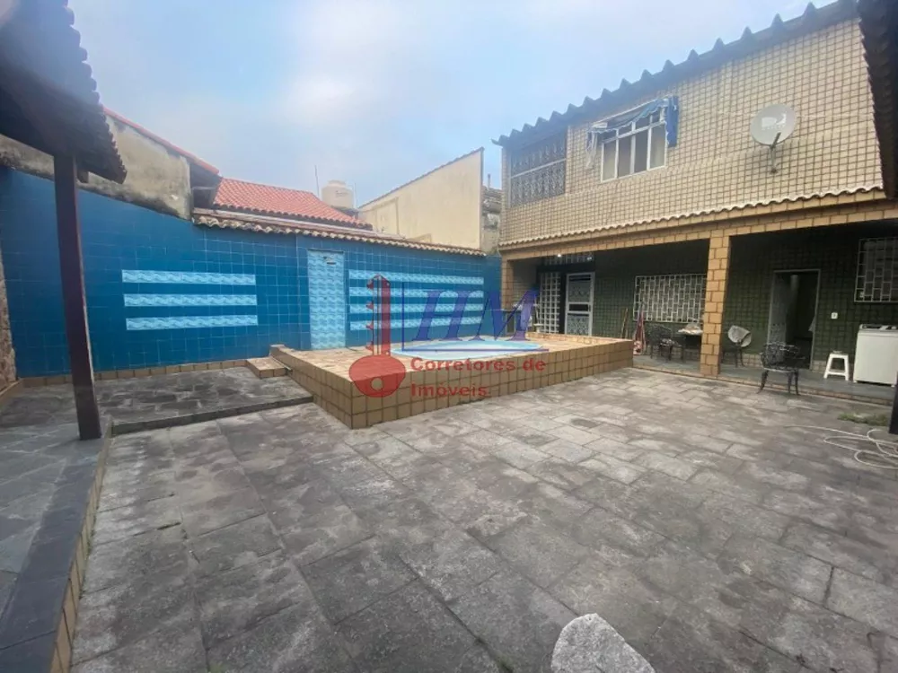 Casa, 4 quartos, 303 m² - Foto 2