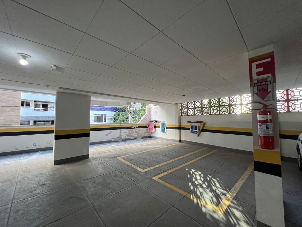 Apartamento à venda com 2 quartos, 75m² - Foto 4