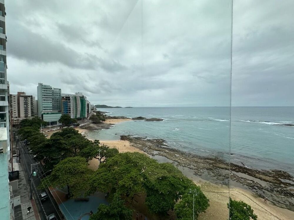 Apartamento à venda com 3 quartos, 140m² - Foto 1