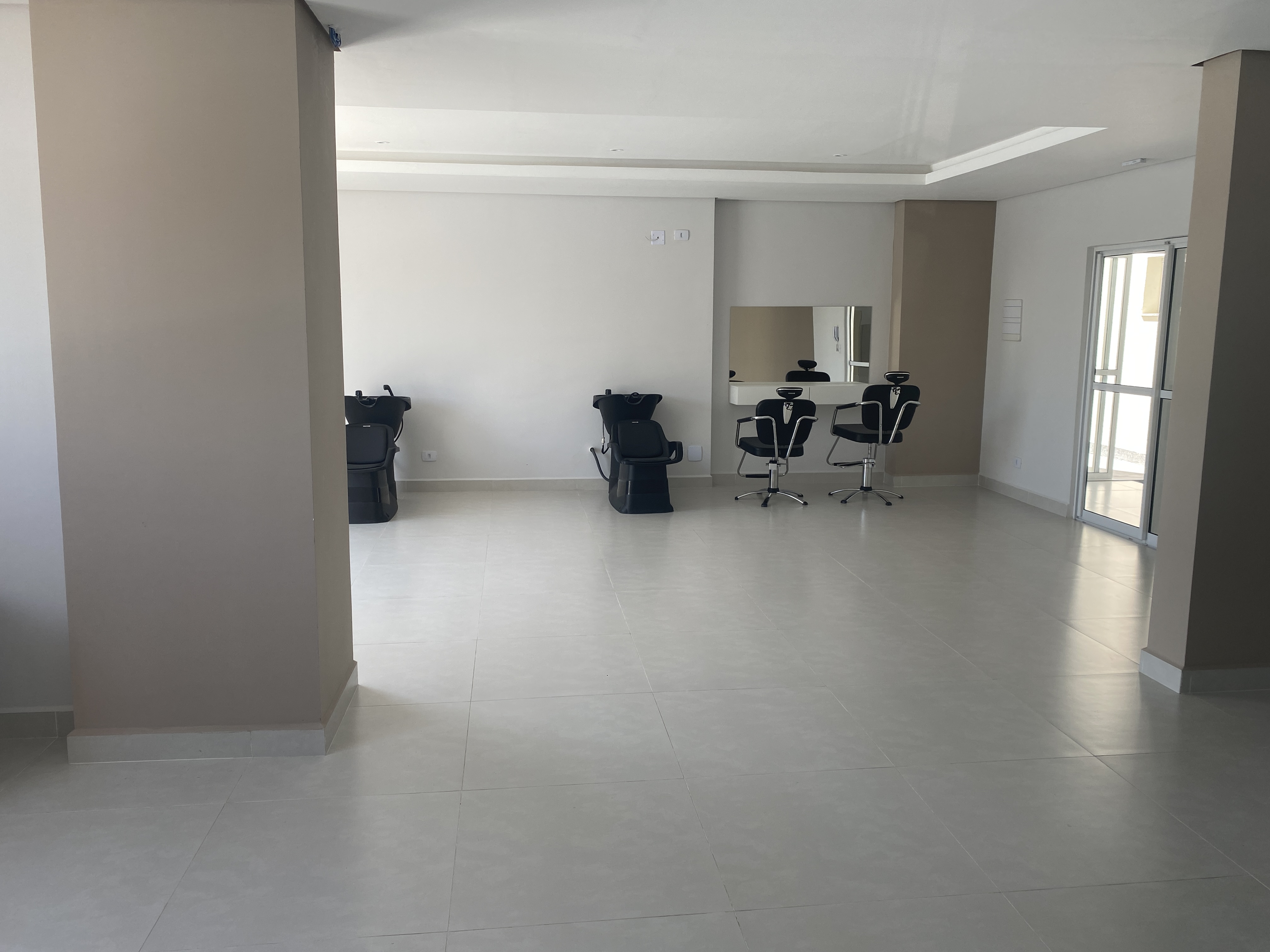 Apartamento à venda com 3 quartos, 5000m² - Foto 4