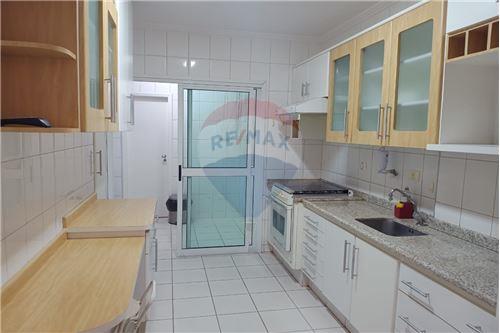 Apartamento para alugar com 3 quartos, 100m² - Foto 30