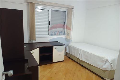 Apartamento para alugar com 3 quartos, 100m² - Foto 18