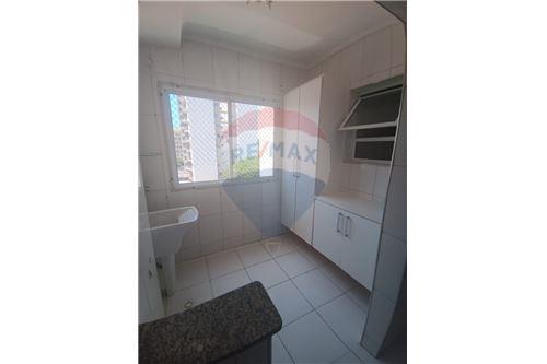 Apartamento para alugar com 2 quartos, 72m² - Foto 4