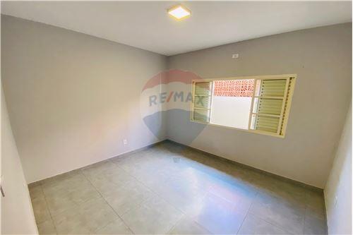 Casa Comercial para alugar com 8 quartos, 157m² - Foto 32