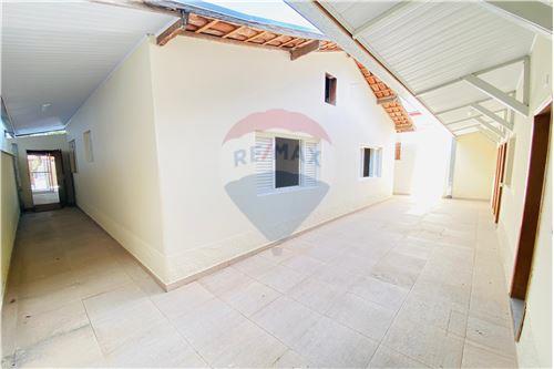 Casa Comercial para alugar com 8 quartos, 157m² - Foto 23