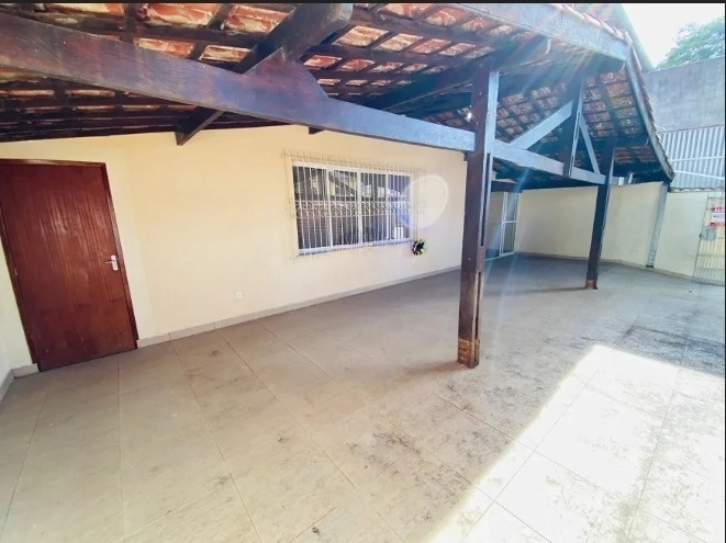 Casa Comercial para alugar com 8 quartos, 157m² - Foto 3