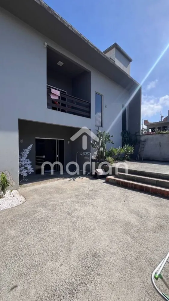 Casa, 4 quartos, 256 m² - Foto 1