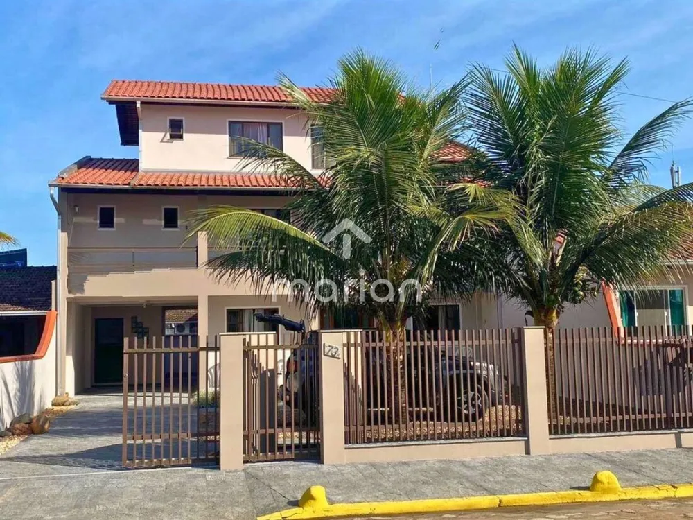 Casa, 3 quartos, 308 m² - Foto 3