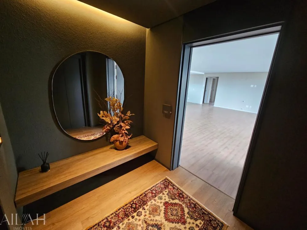 Apartamento, 3 quartos, 191 m² - Foto 1