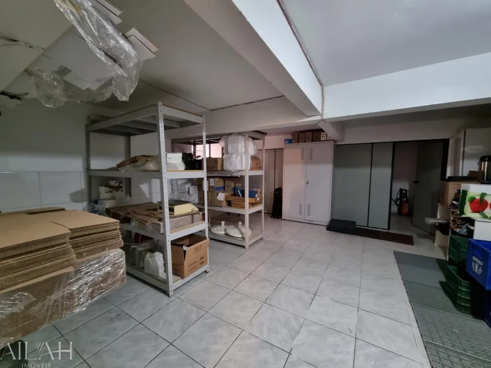 Cobertura, 3 quartos, 267 m² - Foto 4