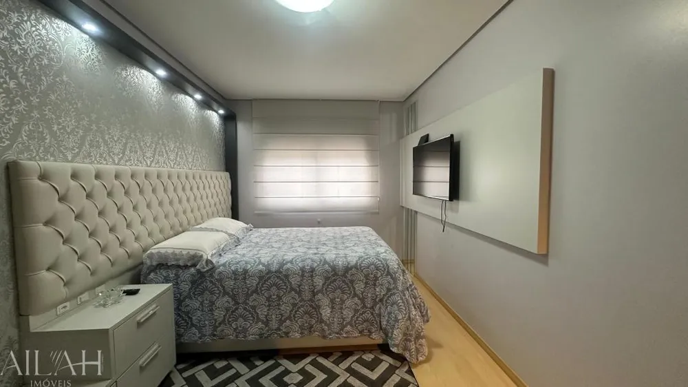 Apartamento, 3 quartos, 215 m² - Foto 2
