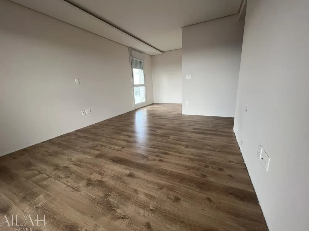 Casa, 4 quartos, 216 m² - Foto 1