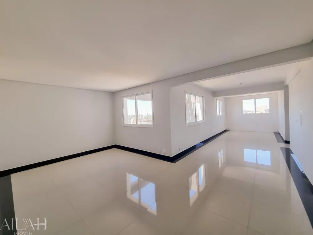 Apartamento, 3 quartos, 129 m² - Foto 1