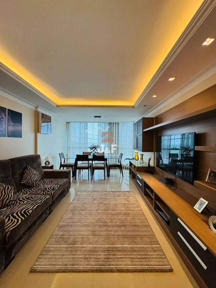 Apartamento, 3 quartos, 120 m² - Foto 1