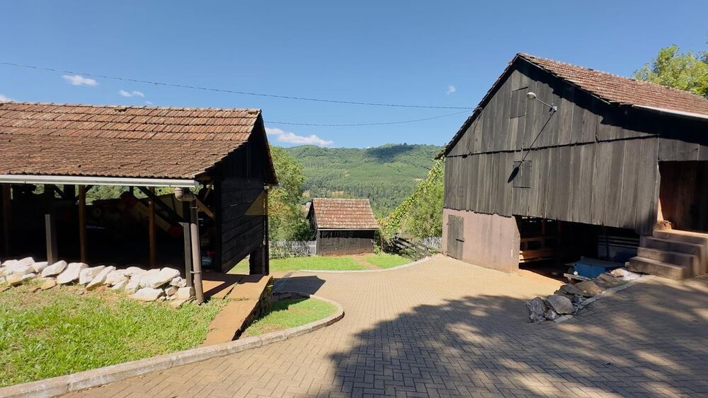 Sítio à venda com 5 quartos, 230m² - Foto 30