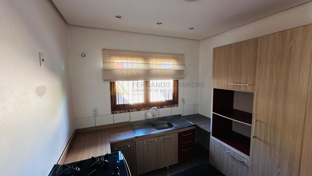 Casa à venda com 2 quartos, 95m² - Foto 3