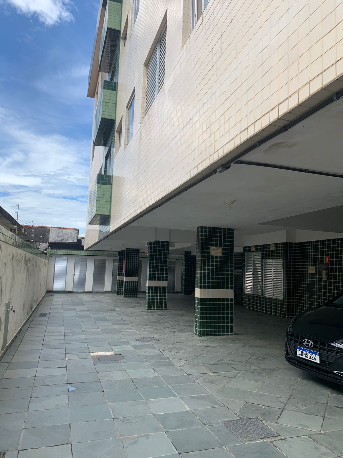 Apartamento à venda com 1 quarto, 50m² - Foto 2