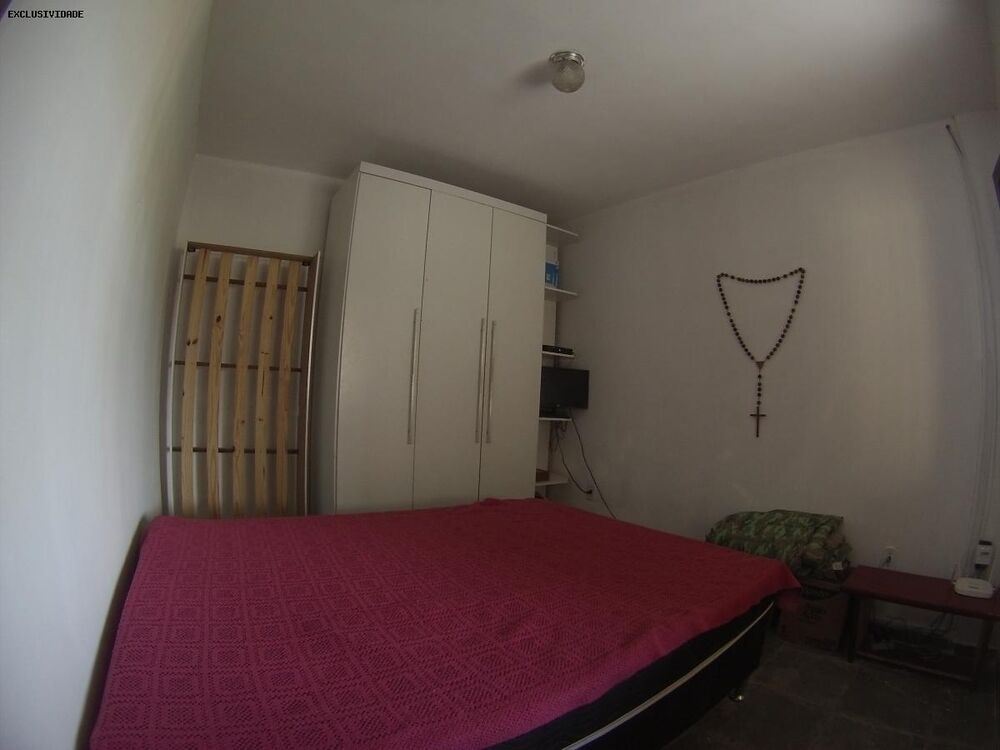 Casa à venda com 2 quartos, 210m² - Foto 3