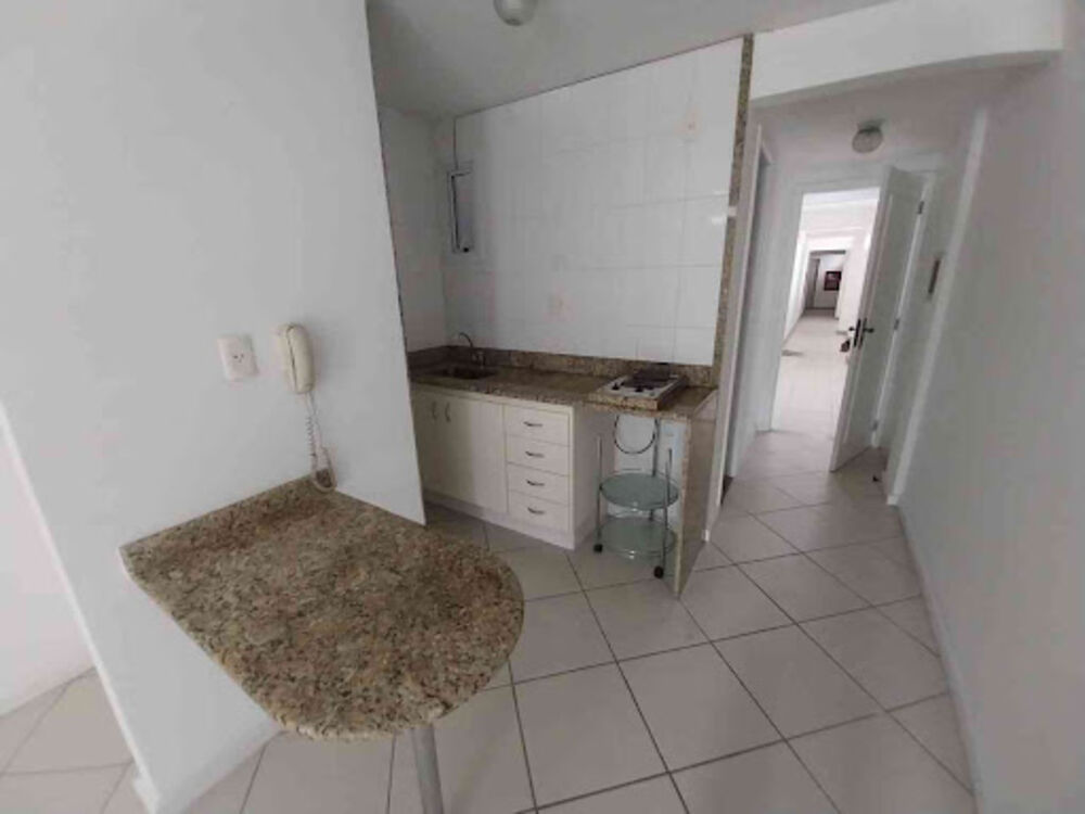 Apartamento à venda e aluguel com 1 quarto, 51m² - Foto 2
