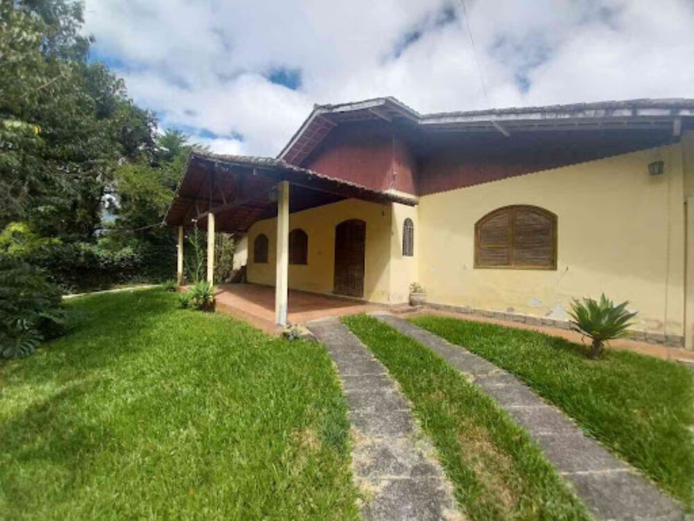 Casa à venda com 2 quartos, 166m² - Foto 2