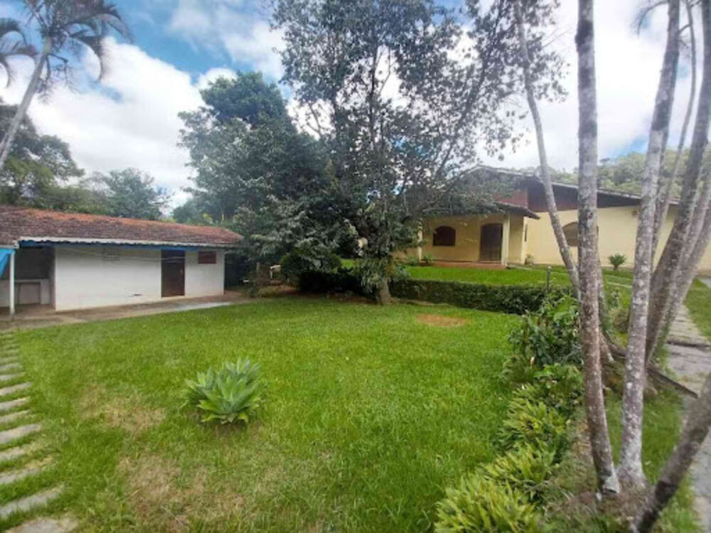 Casa à venda com 2 quartos, 166m² - Foto 3