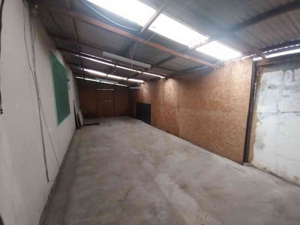 Casa à venda com 2 quartos, 166m² - Foto 13