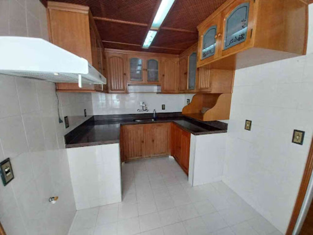 Apartamento à venda com 3 quartos, 262m² - Foto 1