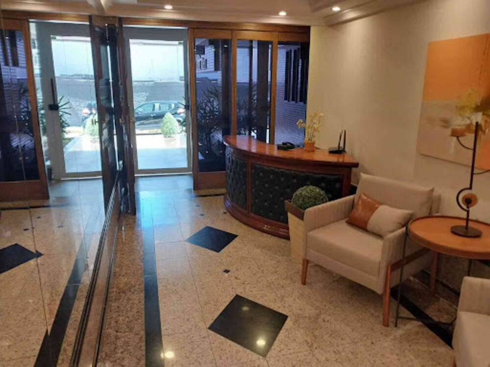 Apartamento à venda com 3 quartos, 262m² - Foto 4