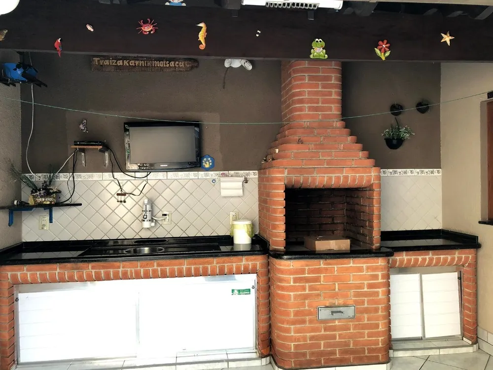 Casa, 4 quartos, 243 m² - Foto 1