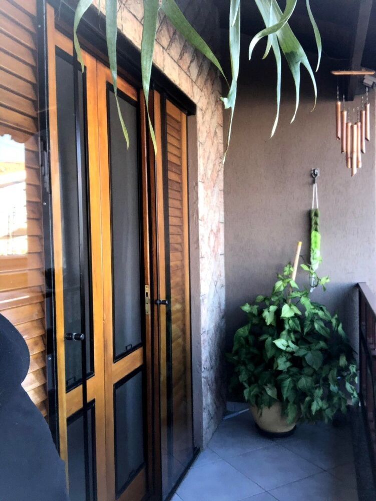 Casa, 4 quartos, 243 m² - Foto 1