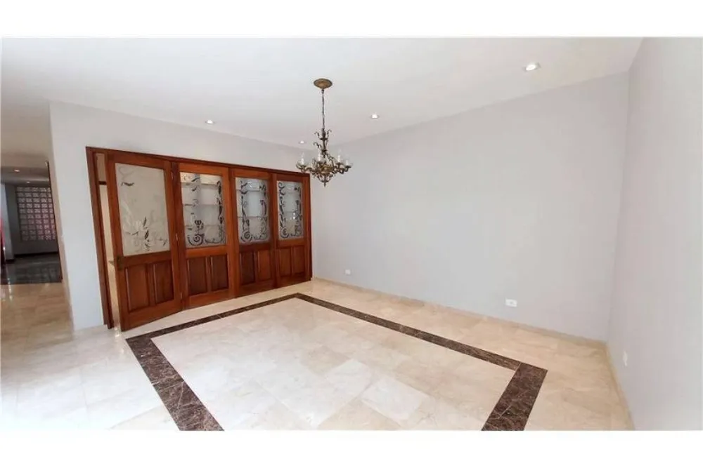 Casa, 3 quartos, 450 m² - Foto 4