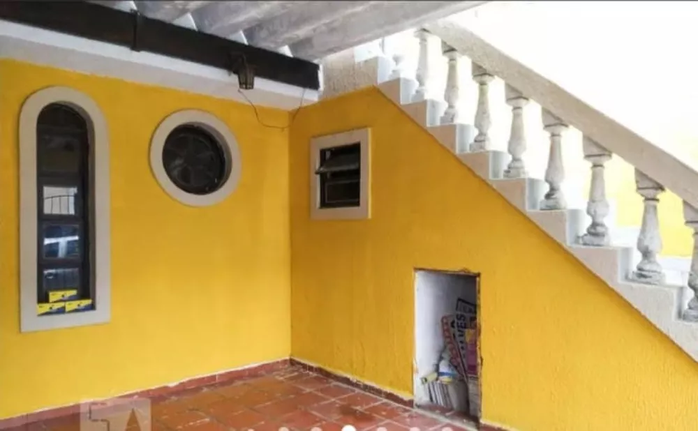 Casa à venda com 3 quartos, 200m² - Foto 2