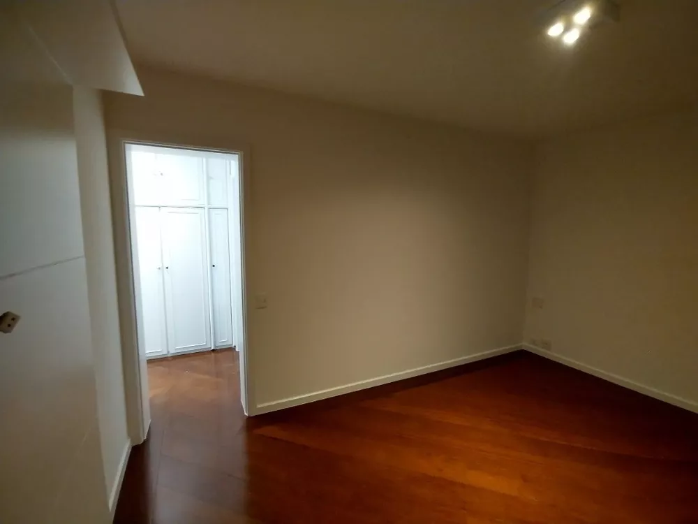 Apartamento à venda e aluguel com 3 quartos, 197m² - Foto 5