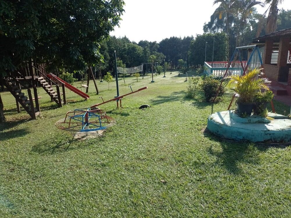 Chácara à venda com 7 quartos, 5000m² - Foto 2