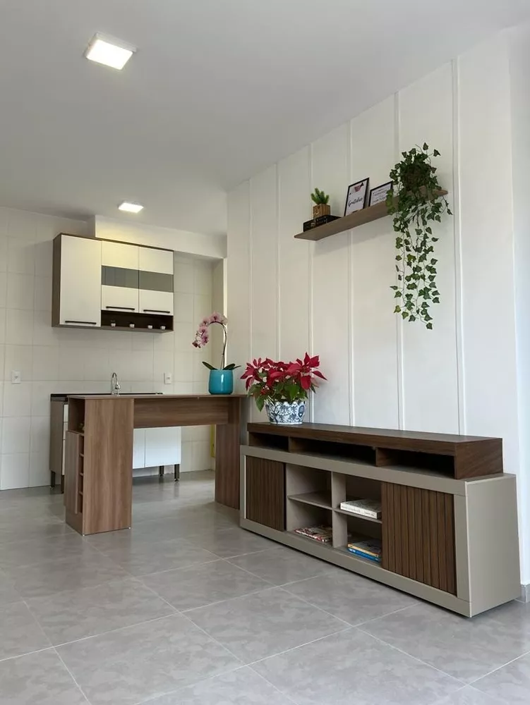 Apartamento à venda com 2 quartos, 76m² - Foto 3