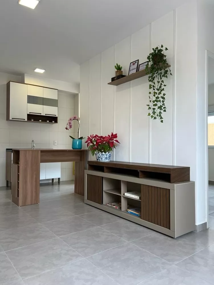 Apartamento à venda com 2 quartos, 76m² - Foto 4