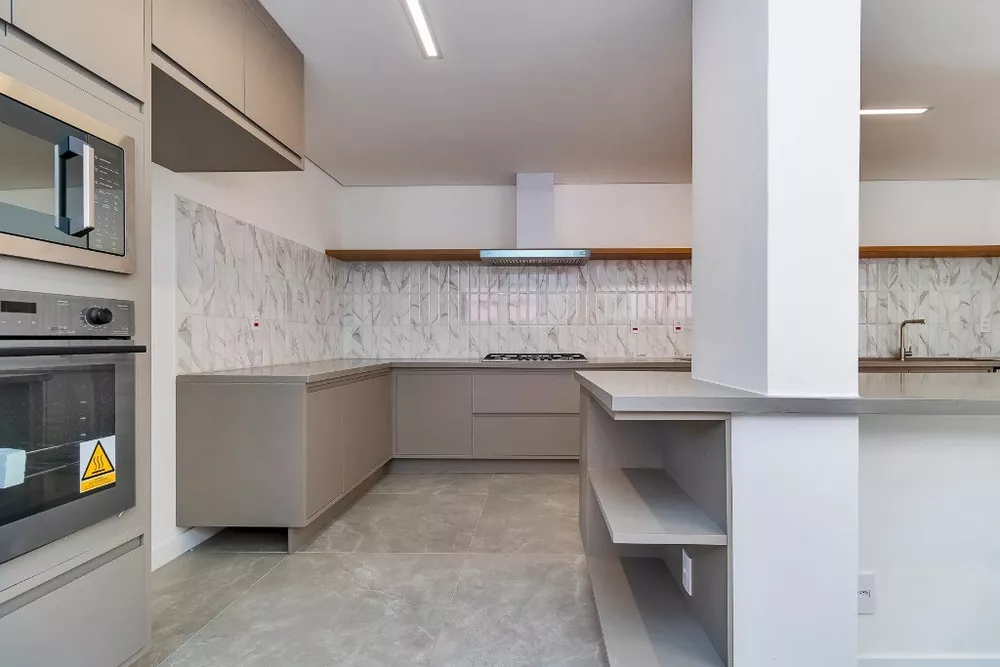 Apartamento à venda com 3 quartos, 267m² - Foto 4